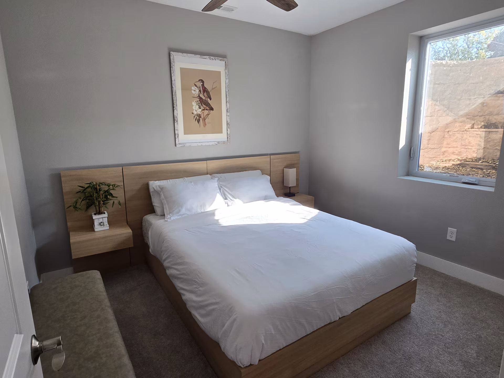 Bedroom 4 with queen bed